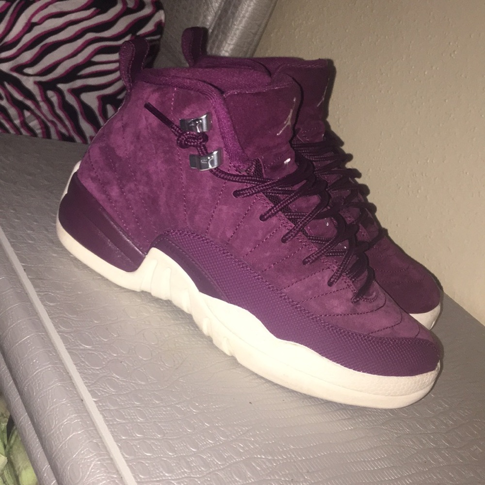 Retro Bordeaux 12s